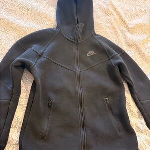 Nike Women's Sportswear Tech Fleece Windrunner full-zip hoodie